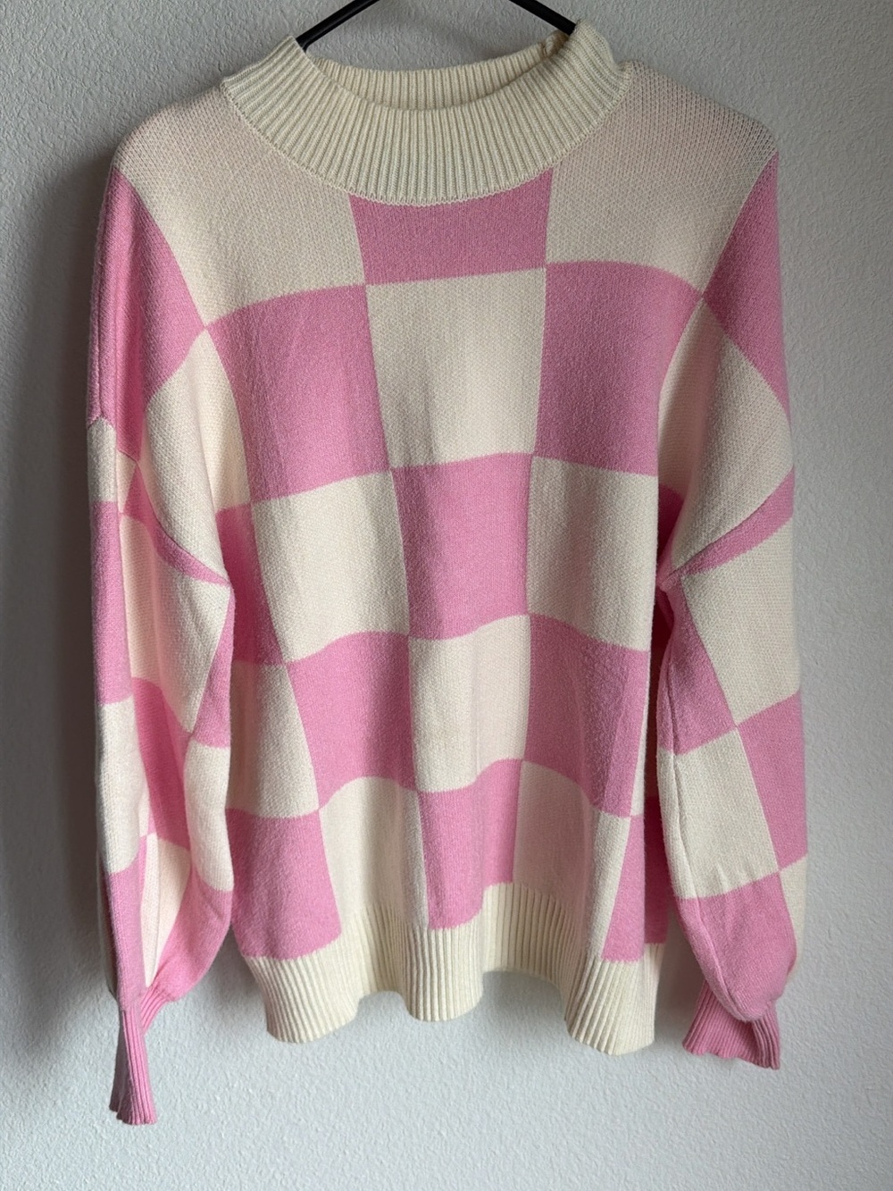ZESICA Pink and Cream Checkered Crewneck Sweater - Size Large - Picture 2 of 6